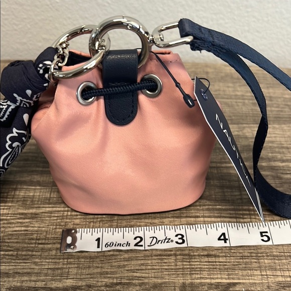 Nautica | Pink Bucket Drawstring Wristlet Bag w/ Navy Mini Bandana/Heart Charm - Picture 6 of 10